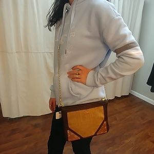 "Simply Sue" Crossbody leather purse